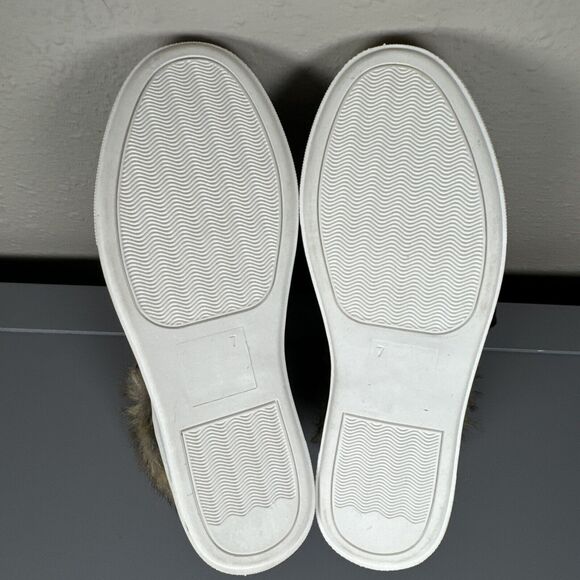 Soda Brand Women's Faux Fur Black Suede‎ Bootie Sneakers Women's Size 7 - Picture 10 of 11